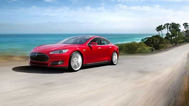 Tesla, araçları için ömür boyu sigorta ve bakım hizmeti sağlayacak